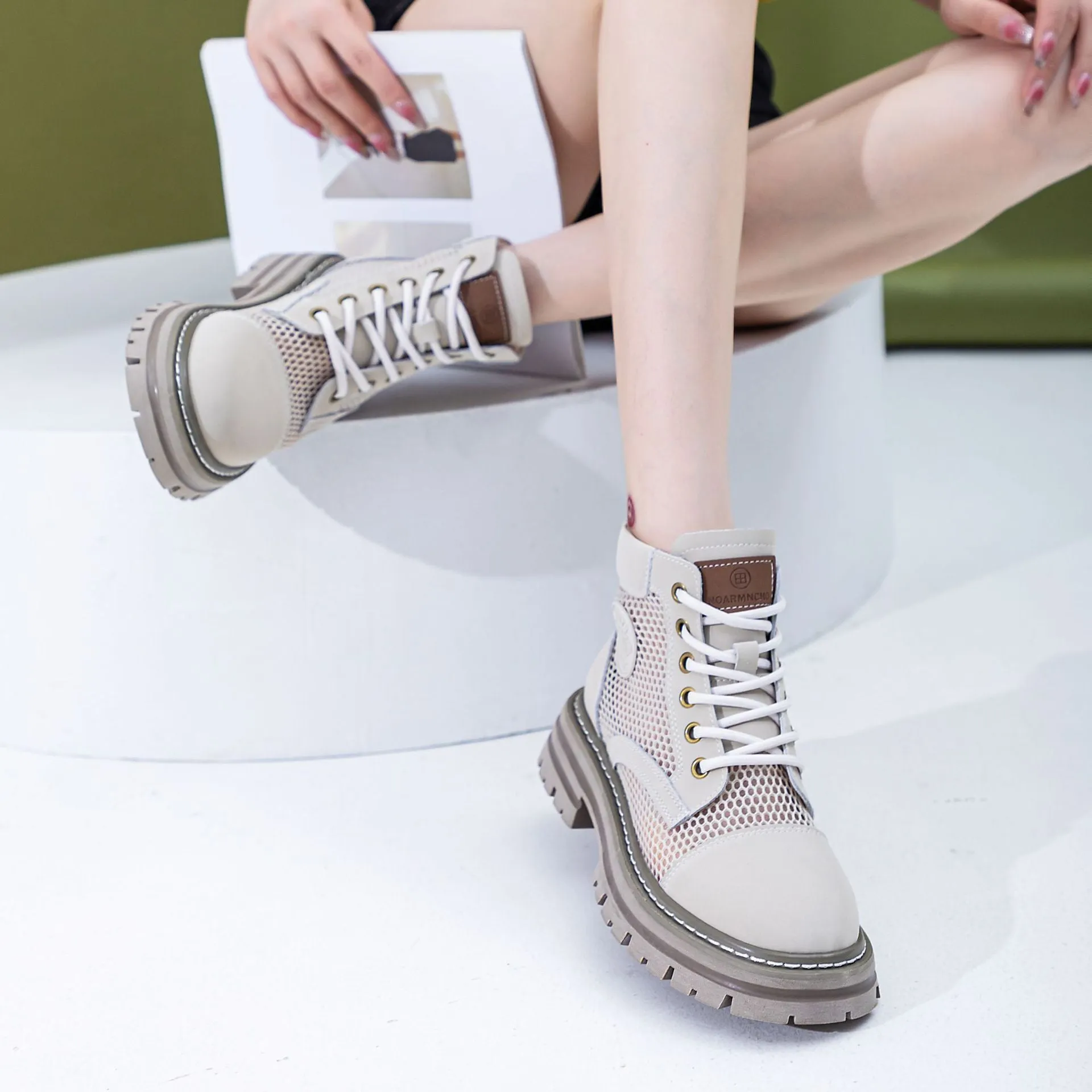 Hollow out Worker Boots Women's Summer  Breathable Sweat Absorbing Genuine Leather Non-Slip Dr. Martens Boots Casual Women's Ankle Boots