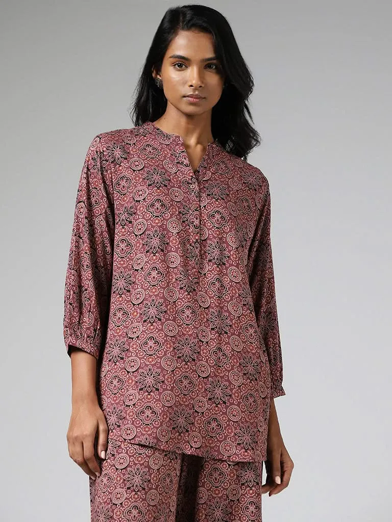 Utsa Magenta Floral Printed Kurti